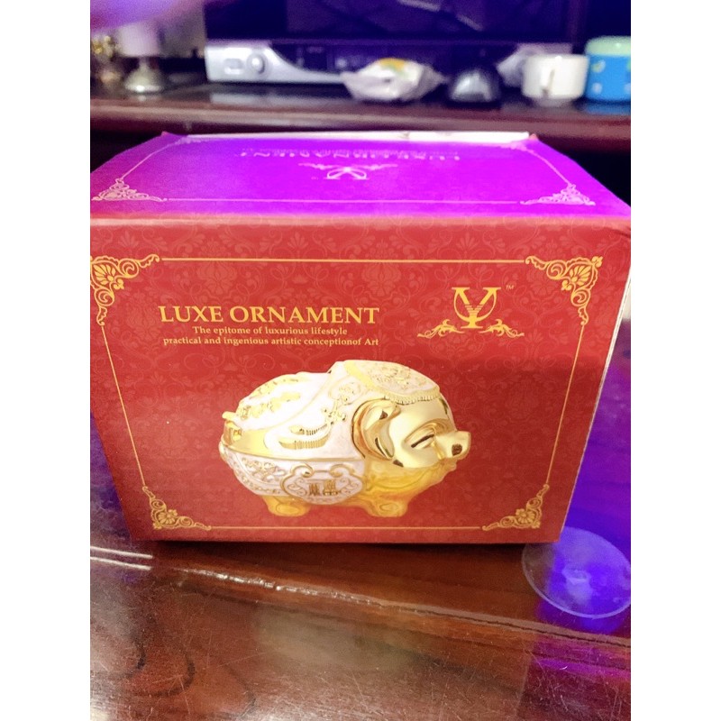 Gạt tàn heo vàng phong thuỷ tài lộc