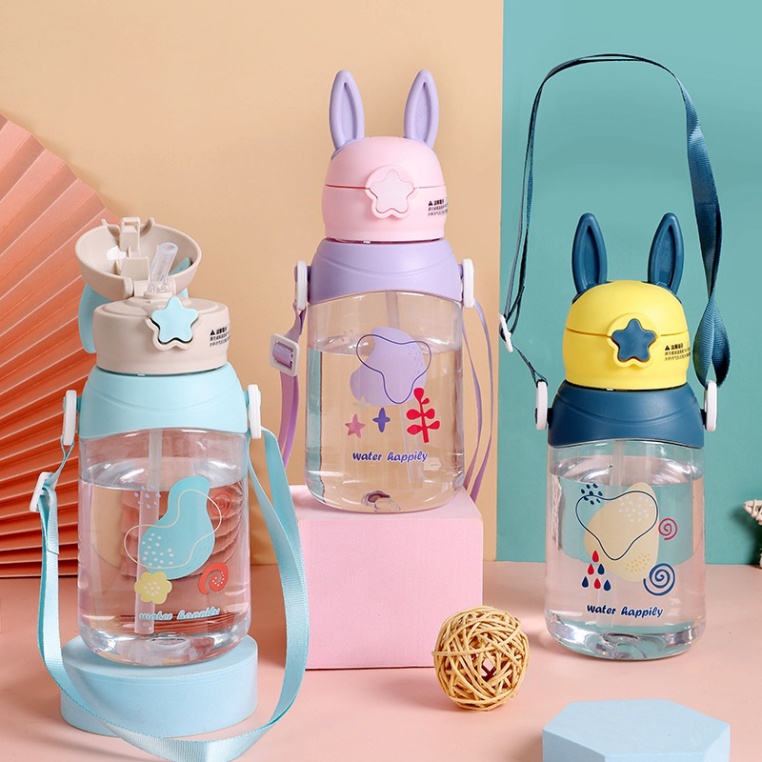 (có hình thật) Z0870 Bình nước PP tai thỏ cute 750ml có ống hút cho bé đi học tặng kèm sticker và charm