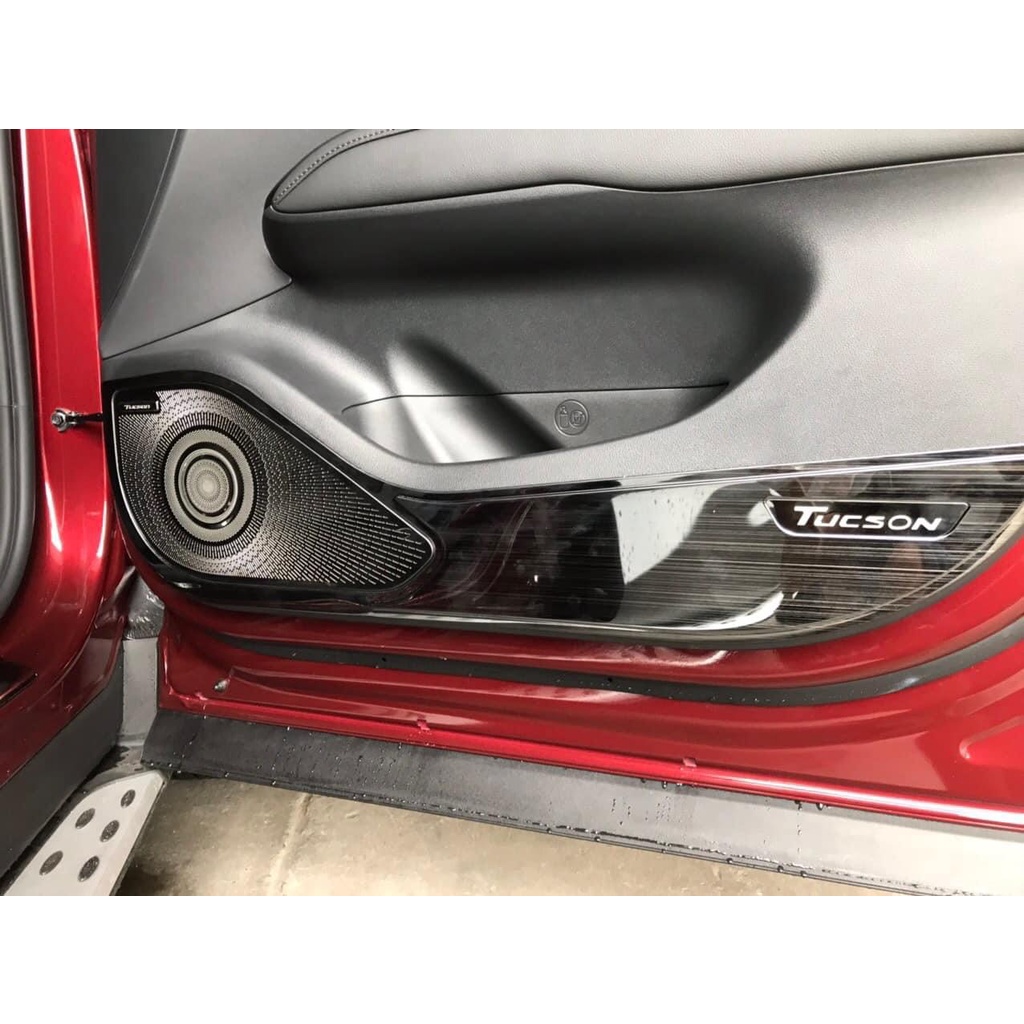 Ốp tapli, tapbi + màng loa cánh cửa xe Huyndai Tucson 2022- 2023, Hàng titan cao cấp - giá 1 bộ