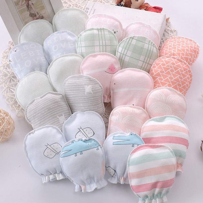 Đôi găng tay cotton chống trầy xước nhiều màu họa tiết họa hình đáng yêu cho trẻ sơ sinh