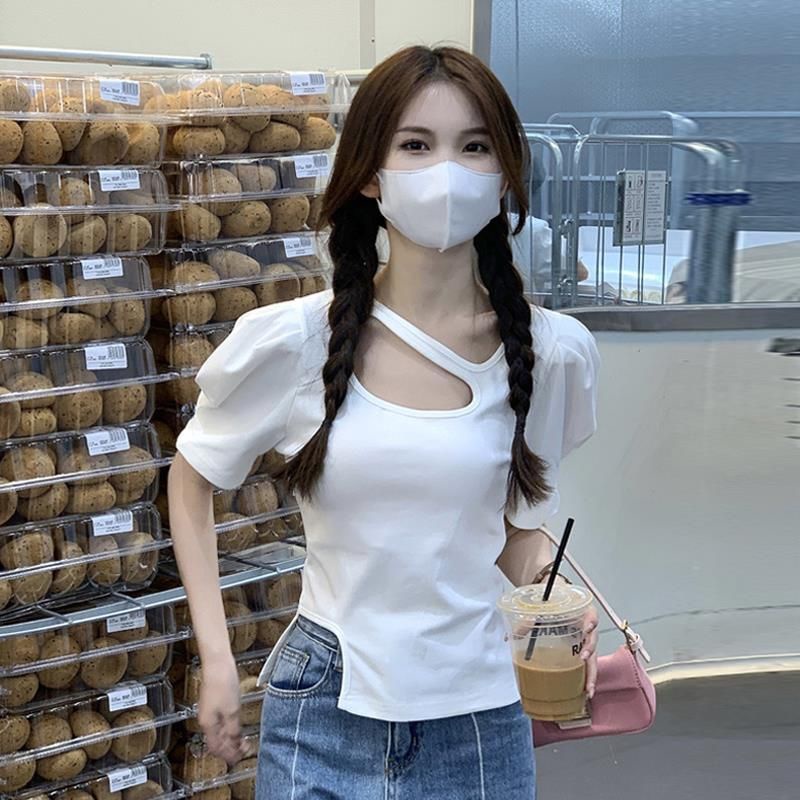 Áo Thun Tay Ngắn Màu Trắng Thiết Kế Không Đồng Đều Thời Trang Mùa Hè 2022 Mới Cho Nữ