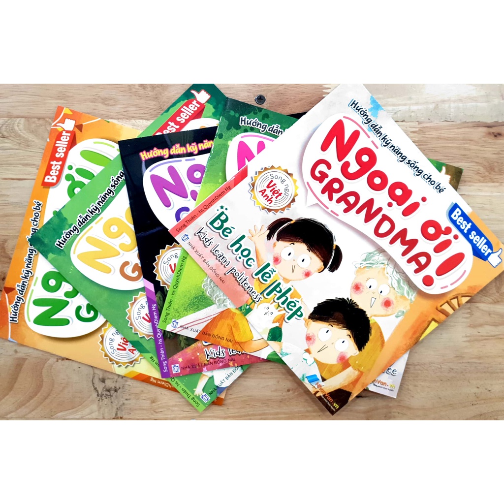 Sách - Ngoại Ơi! (Grandma!) Hướng dẫn ký năng sống cho bé (Song ngữ Việt - Anh)