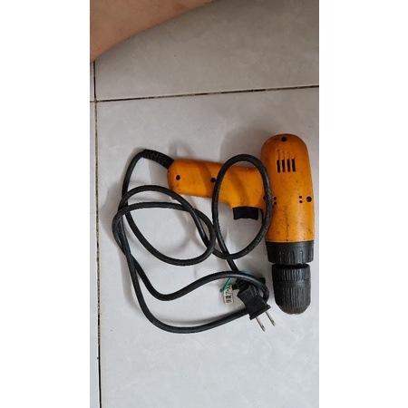 Khoan và bắt vít nhật bãi