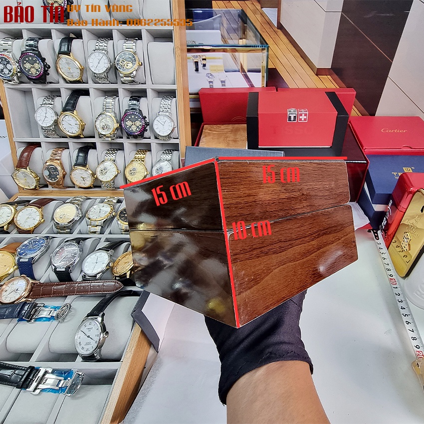 Hộp đồng hồ Hublot chuẩn hãng bằng gỗ phối da cao cấp