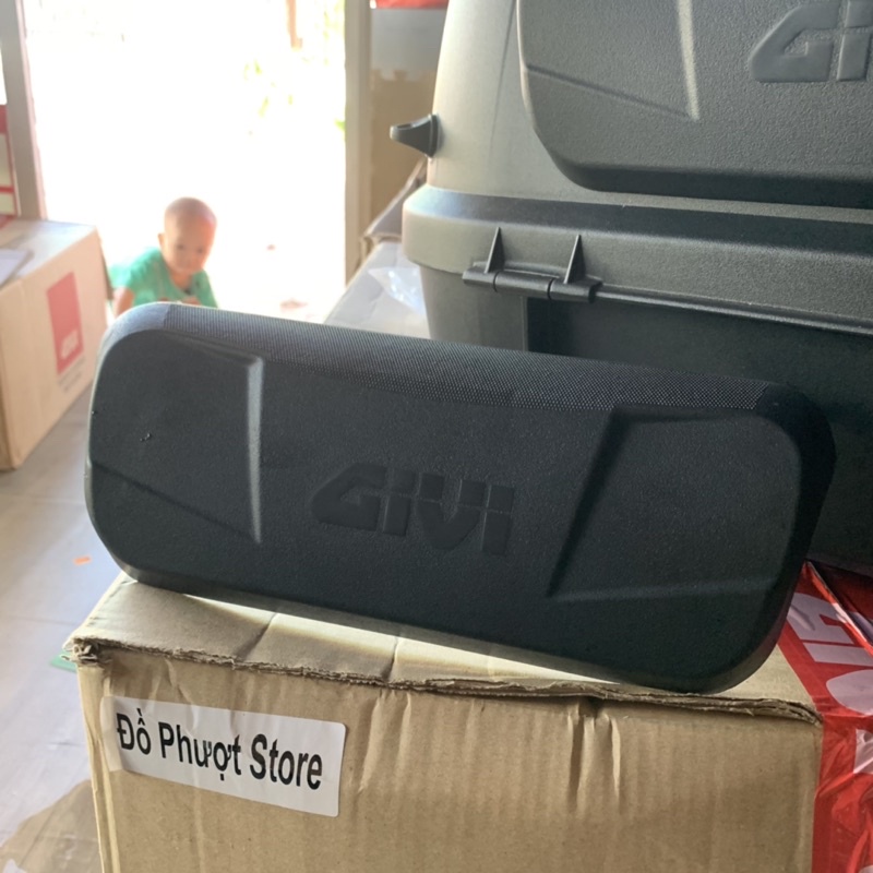 Tựa lưng Givi BE43N