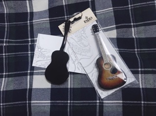 Mô hình guitar mini