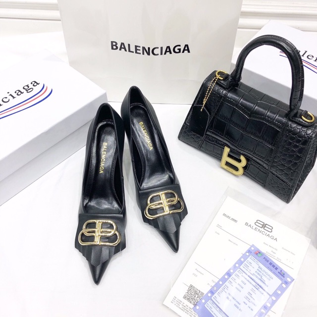 Giày cao gót bb Kỳ Duyên, Ngọc Trinh