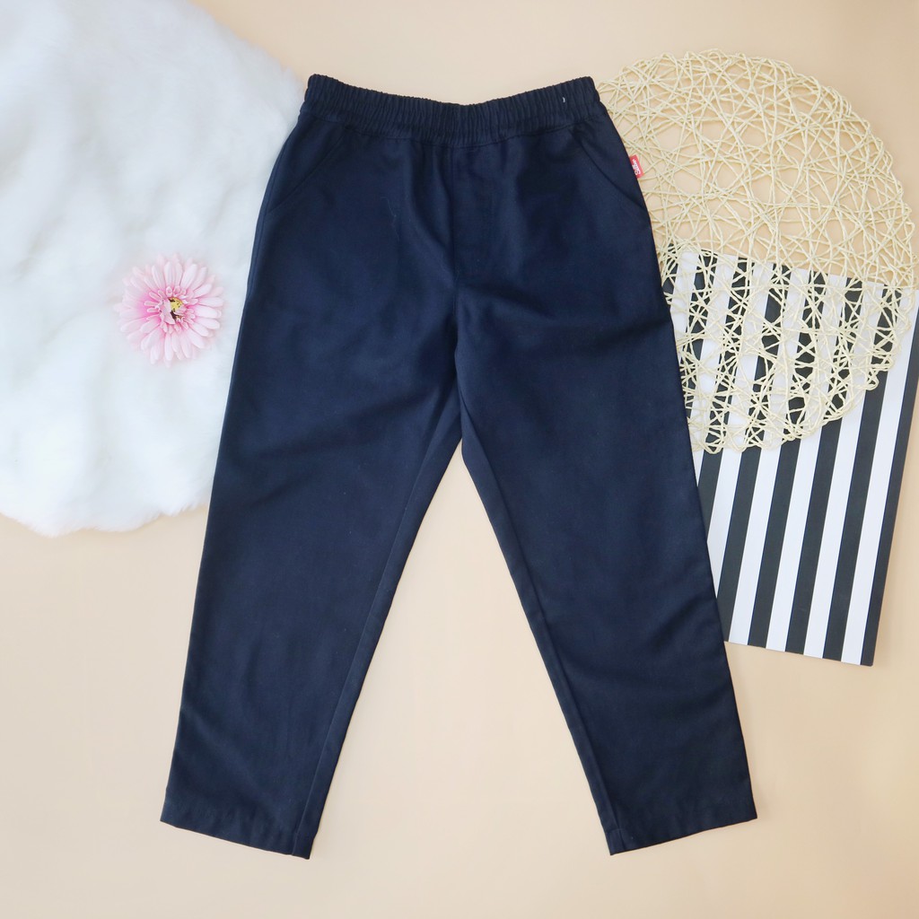 Quần dài kaki cho bé trai 18-45kg, phom đứng dáng, màu tím than cơ bản bé mặc đi học