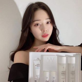 Kem mắt Wonjin effect medi hydro 30g