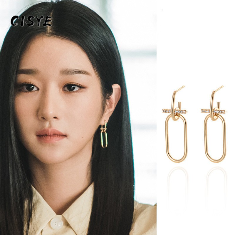 Khuyên tai và khuyên tai phong cách Hàn Quốc nổi tiếng