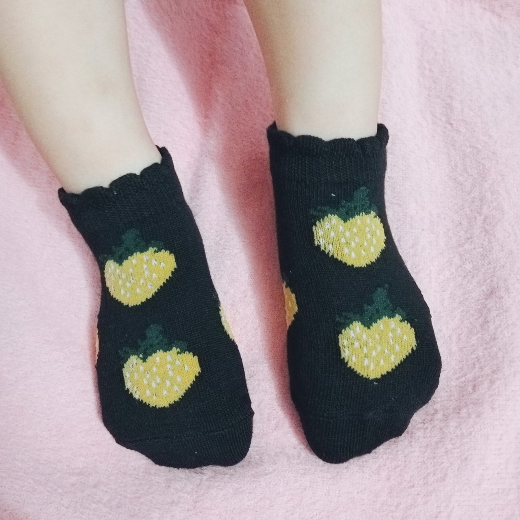 B62 - Tất Quả Dâu Quảng Châu Cổ Thấp Cho Bé Gái (Ản Tự Chụp)