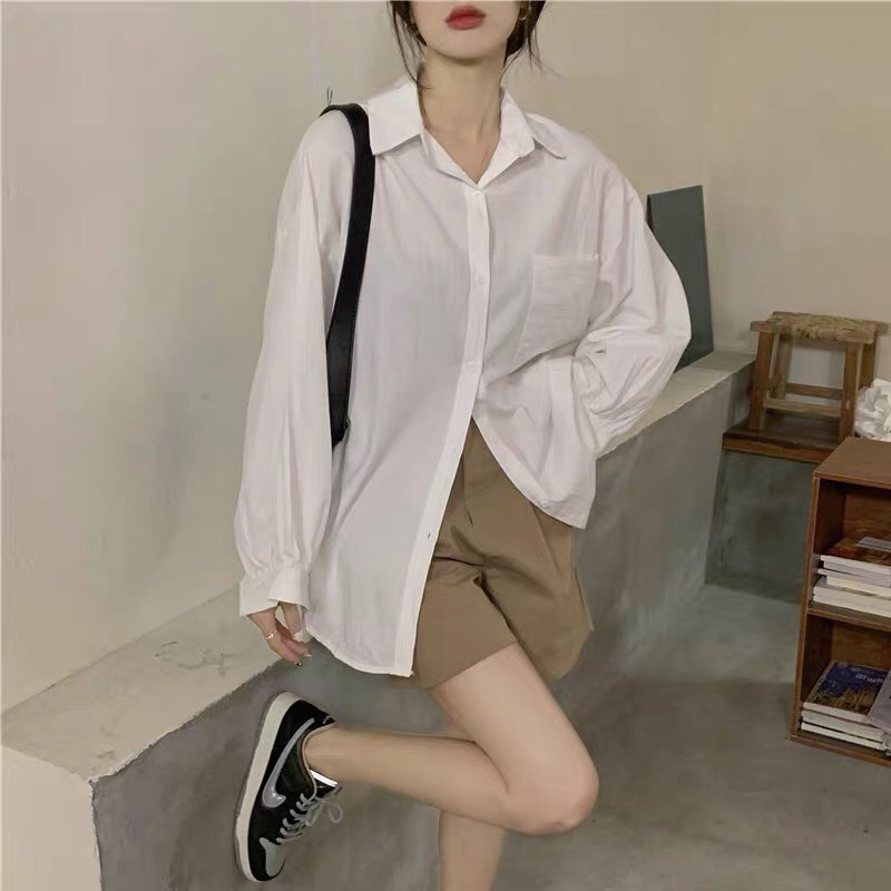 Áo sơ mi tay phồng cổ đức Forgirl phối túi mặc kèm gile