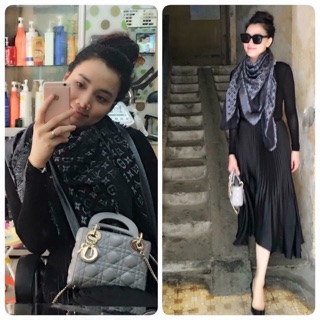 Khăn Lv vuông đen nhũ trắng bạc