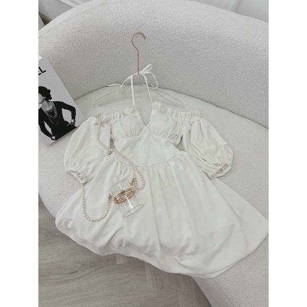 Đầm xoè trắng trễ vai dây cổ yếm CS