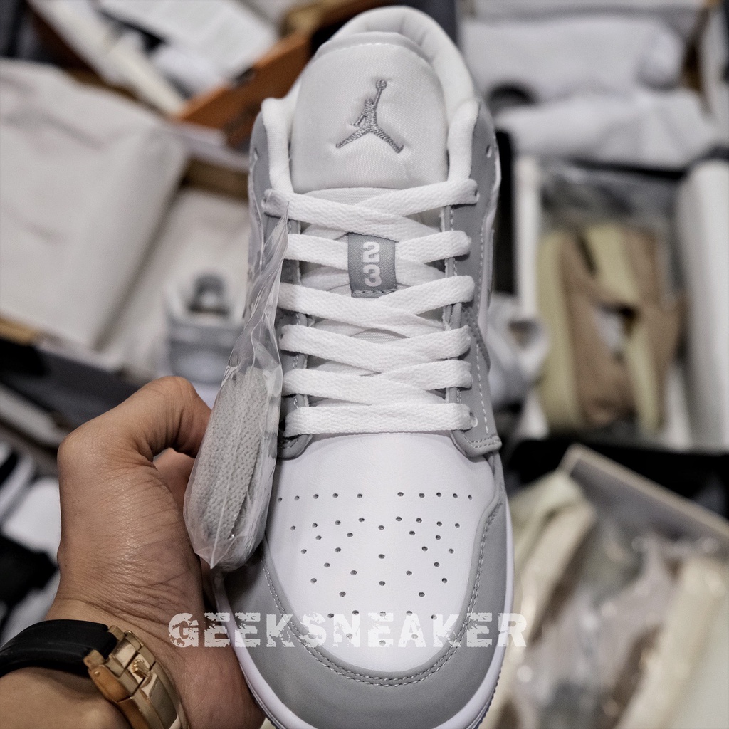 [GeeKSneaker] Giày Jordan 1 Low Wolf Grey