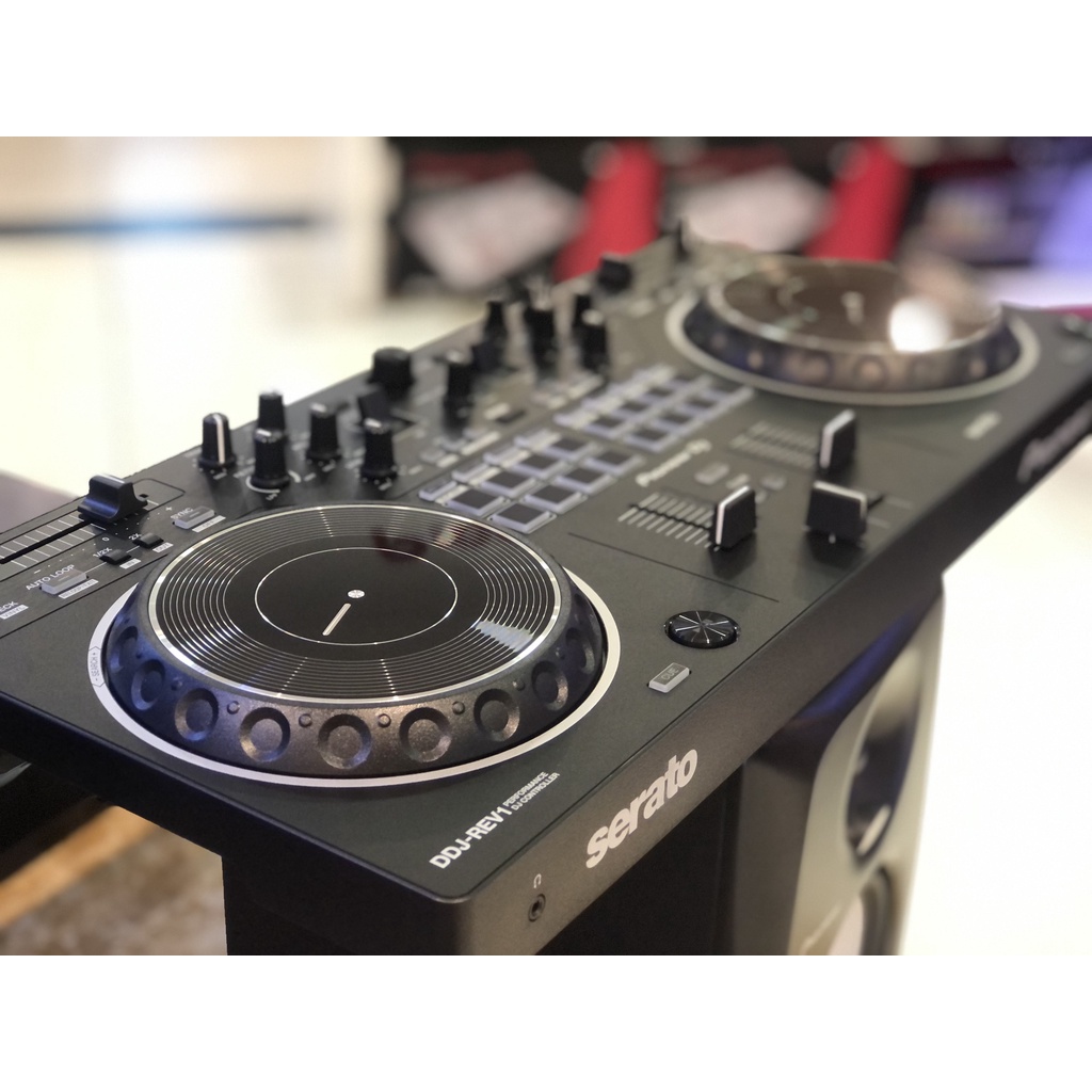 Máy DJ Controller 2 kênh sử dụng Serato  DJ  DDJ REV1 Pioneer  - Hàng chính hãng