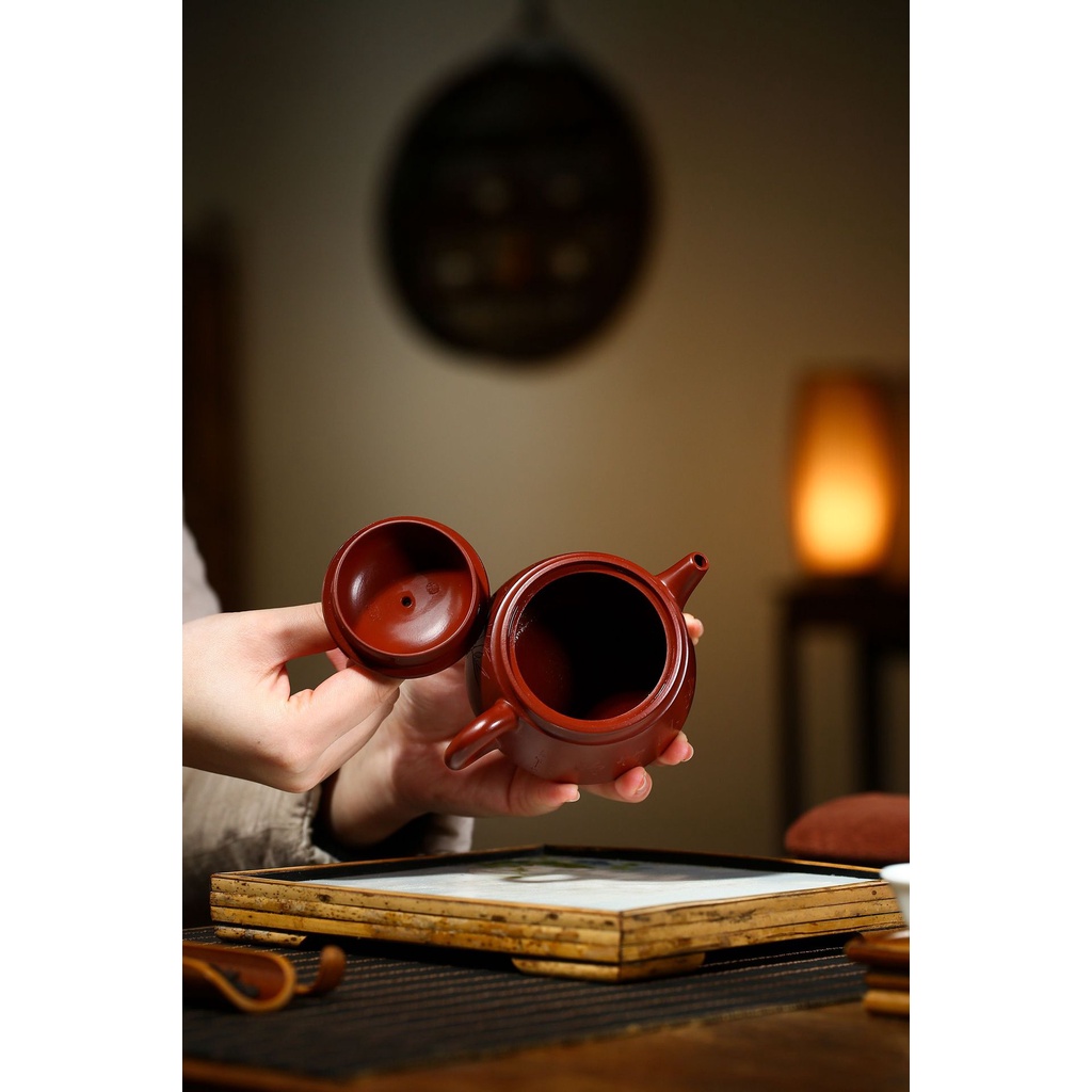 Ấm Tử Sa Nghi Hưng Đại Khẩu Biều 190 ml (Đại Hồng Bào)