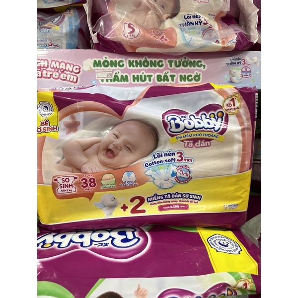 Tã dán Sơ Sinh Bobby size XS 38 miếng - cho bé sơ sinh đến 5KG