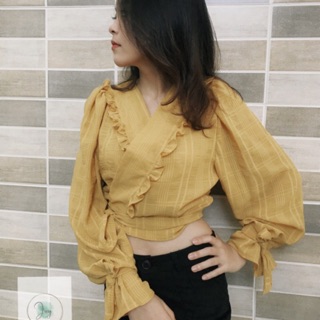 Áo trắng croptop cột eo dài tay