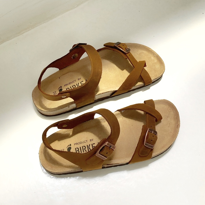 - GIÀY XỎ NGÓN CỔ THẤP DA BÒ THẬT MÀU NÂU UNISEX