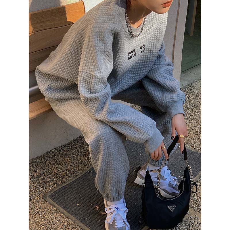Cool salt fried street wear fashion suit foreign style net red temperament sports style leisure sweater two-piece set for women