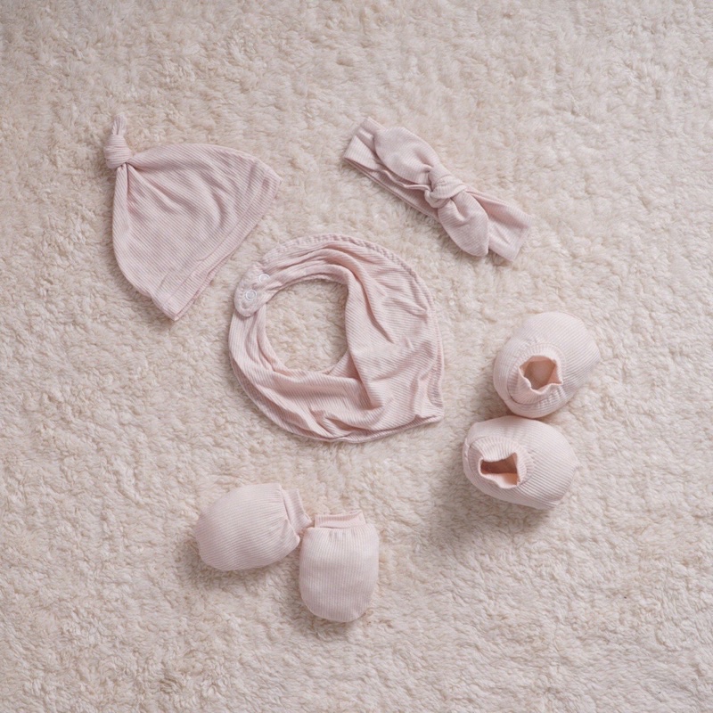 {Cookie}Bộ sơ sinh cài chéo/cài lệch cạp cao Cookie ( có bán riêng set pk mũ+ yếm + bao tay chân)
