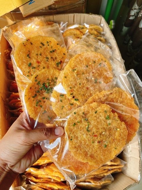 COM CHIÊN NƯỚC MẮM (1 GÓI 3 MIẾNG)