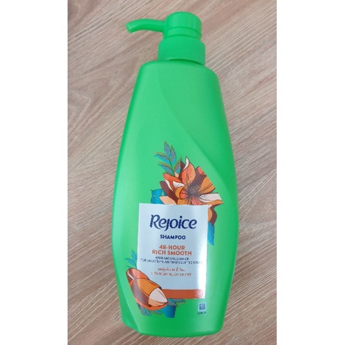 Dầu gội Rejoice chai 630ml