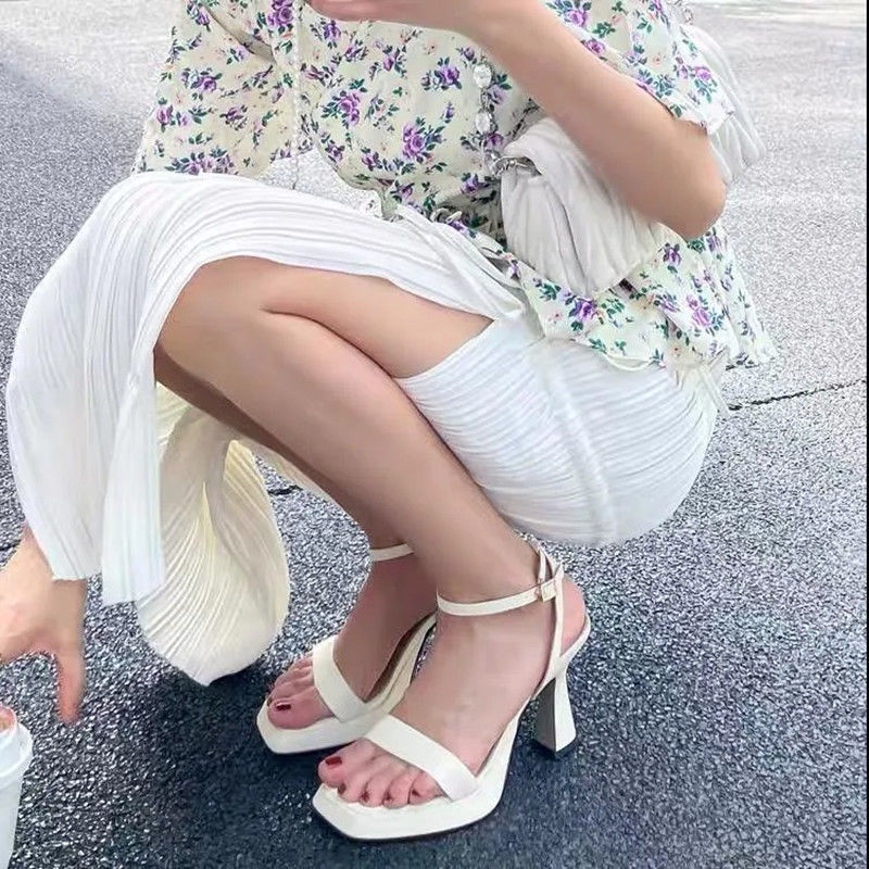 Sandal Cao Gót Hở Ngón Mũi Vuông Thiết Kế Mới Thời Trang Mùa Hè 2022 Dành Cho Nữ