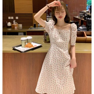Váy cổ vuông hoa nhí vintage dáng dài, Đầm cổ vuông tay phồng xinh xắn kiểu dáng basic