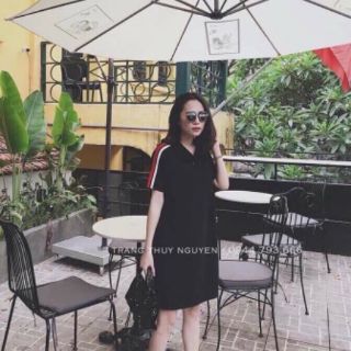VÁY POLO ĐEN SỌC ĐỎ