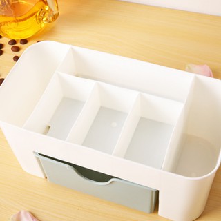 Hộp đựng đồ dùng mini