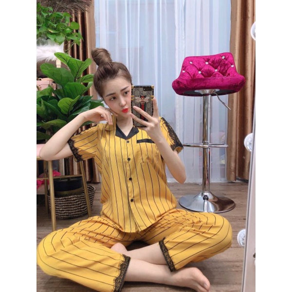 Bộ lụa hàn tay ngắn quần dài(hình thật)