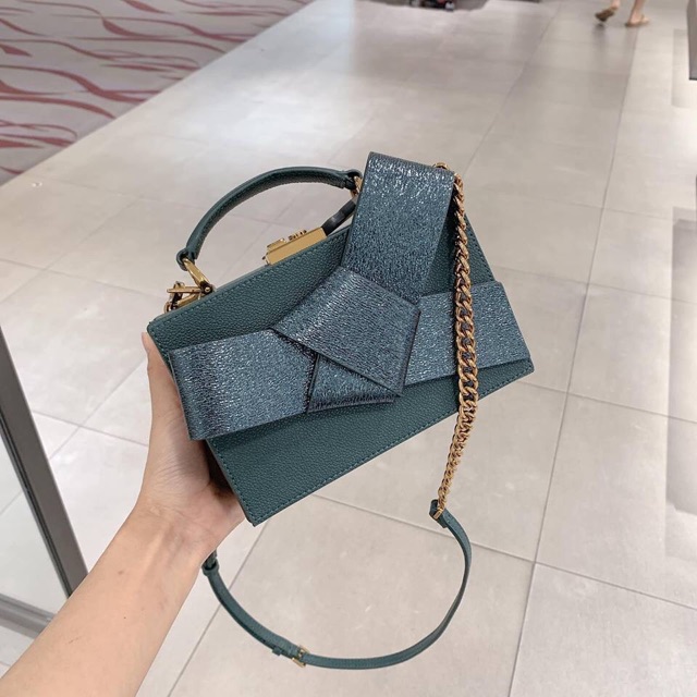 Túi xách Charles & Keith