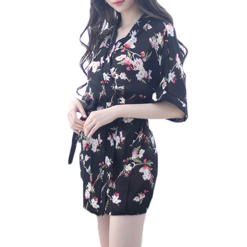 Áo choàng ngủ dáng Kimono hoạ tiết hoa dành cho nữ | BigBuy360 - bigbuy360.vn