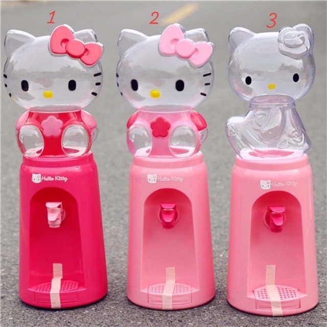 (Tặng quà) Bình nước Hello Kitty 2 lít