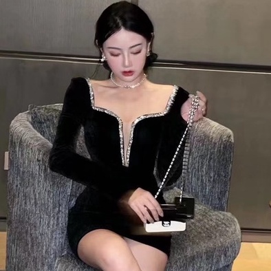 Váy Body Cổ V Viền Đá LSEOUL V1261 Ánh Kim Sang Trọng Quyến Rũ Phù Hợp Đi Tiệc