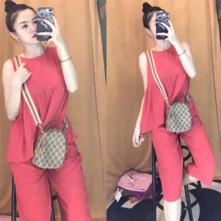BỘ ĐỒ NỮ ỐNG RỘNG, VẢI ĐŨI Y HÌNH
