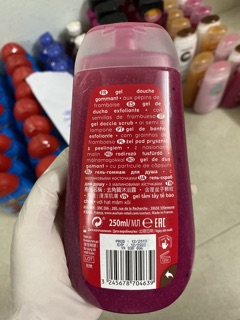 Sữa tắm Cosmia Nga