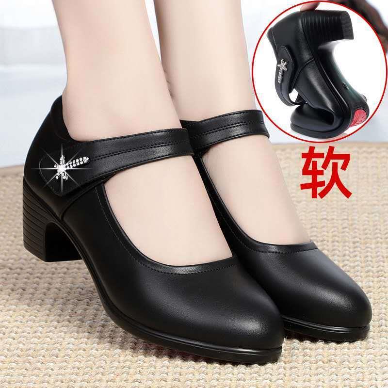 Giày da mềm đế mềm thời trang xuân thu cho phụ nữ trung niên 2021