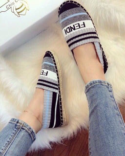 Giày fendi nữ hit