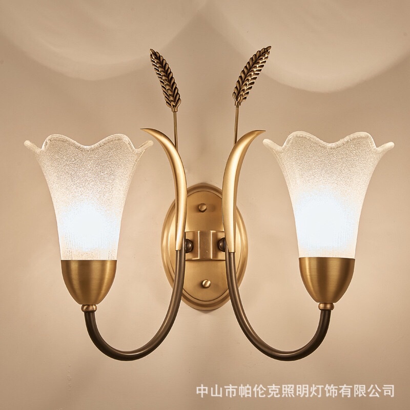 Đèn tường đôi cánh ly- tặng bóng led