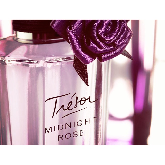 Nước hoa nữ Tresor Midnight Rose 30ml Eau de parfum