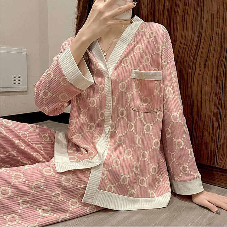 Long-sleeved pajamas for women in spring and autumn 2022 net red sweet cardigan leisure senior sense home clothes cotton can be worn outside