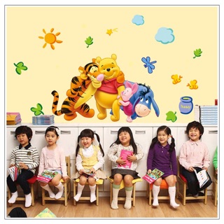 Decal dán tường gấu pooh hạnh phúc