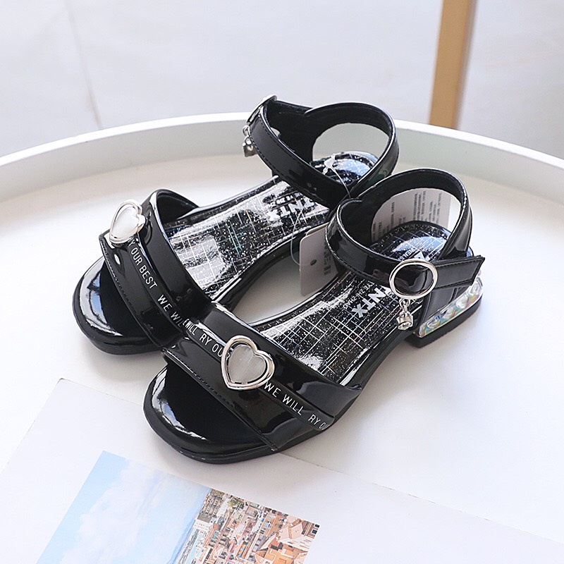 Sandal cho bé cái cao gót da bóng dẻo mềm cho bé mã mới SL2022