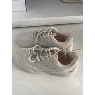 Giày bershka xám cam phản quang size 38 auth chính hãng
