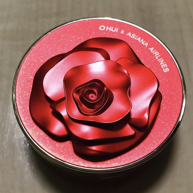 Phấn Nước Ohui Ultimate Cover Cushion Moisture Red Rose Petal Edition PF50/PA+++ | BigBuy360 - bigbuy360.vn