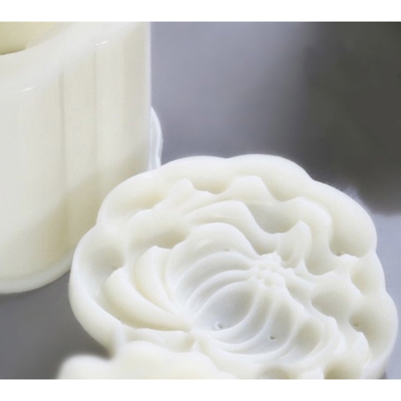 Khuôn bánh trung thu lò xo 150g hoa cúc (Mã 2876)