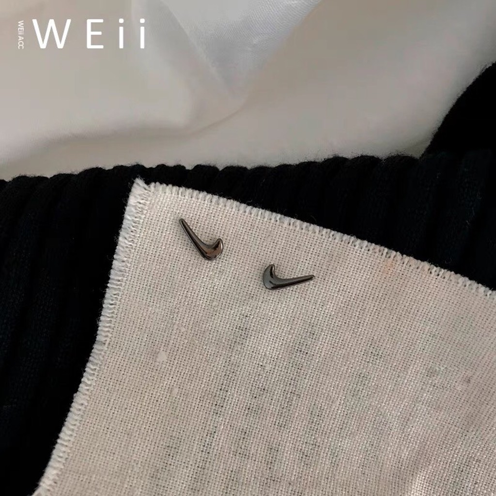 Bông tai, Khuyên tai nam nữ logo thể thao nike phong cách năng động cá tính, Unisex, 1 chiếc